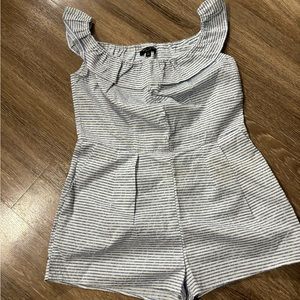 One piece short outfit